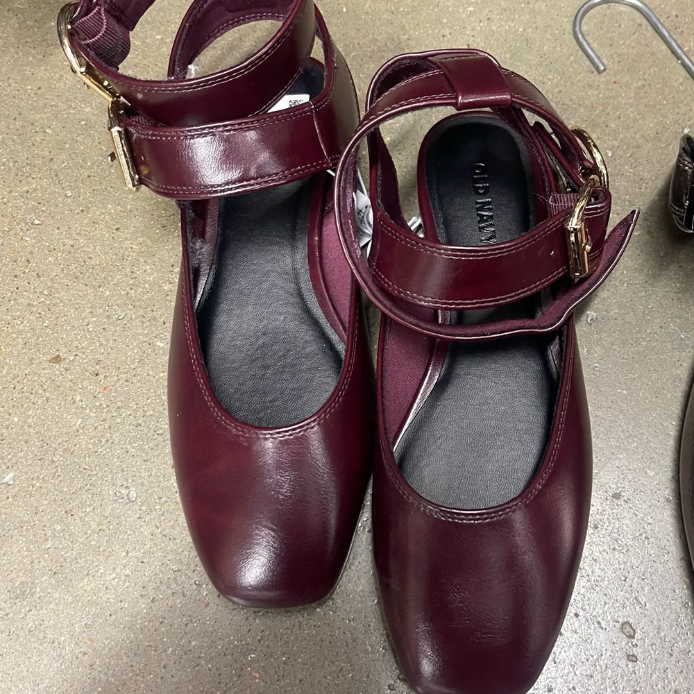 Old Navy Women's Burgundy Ankle Strap Flats
